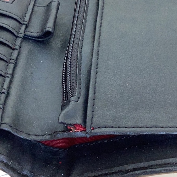 The Sak Black Woven wallet - Picture 12 of 16